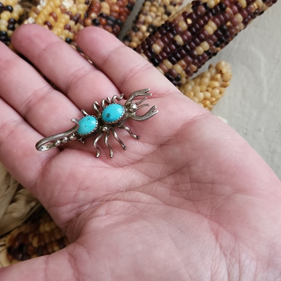 Cool Vintage Native American Navajo Turquoise & Sterling Scorpion Pin/Pendant 🦂 - Picture 10 of 12